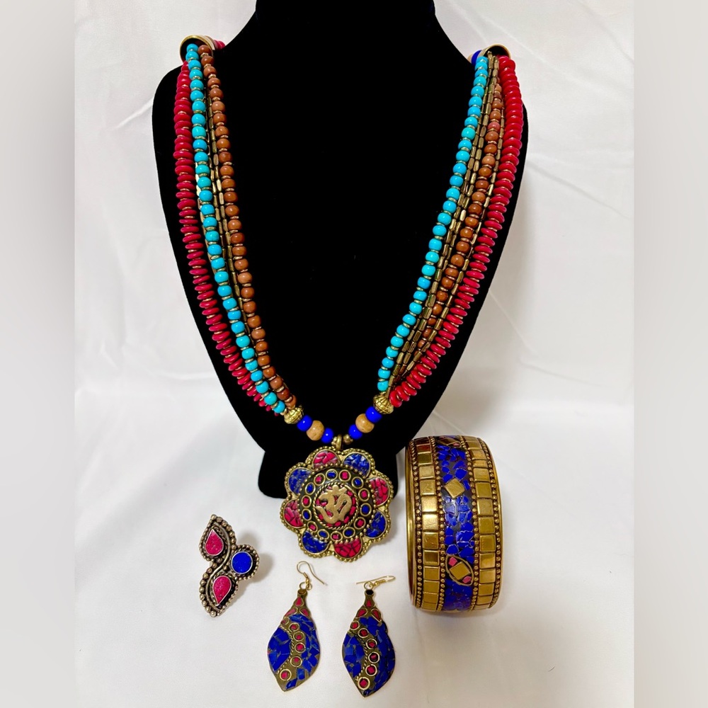 Multicolor Beaded Om pendant Necklace Set